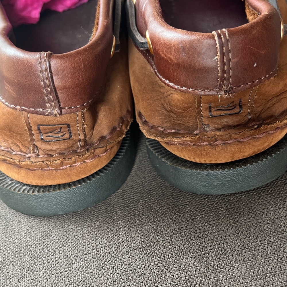 Sperry Top-Sider Classic Brown Leather Boat Shoes - Picture 2 of 10
